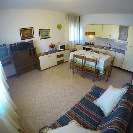 Caorle Economy Apartments الغرفة الصورة