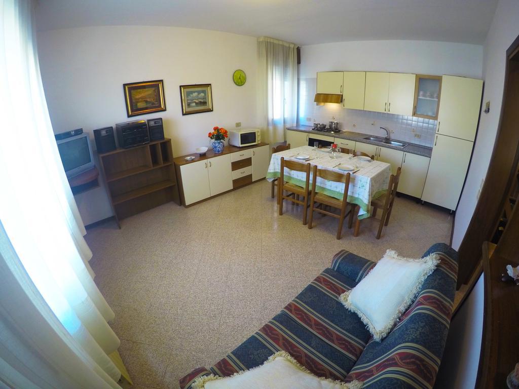 Caorle Economy Apartments الغرفة الصورة